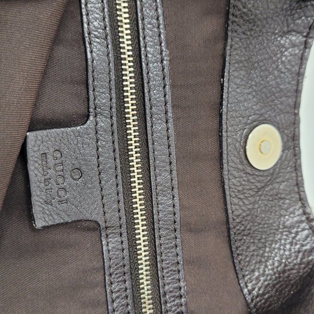 GUCCI G Logo Shoulder Bag - Picture 13 of 13